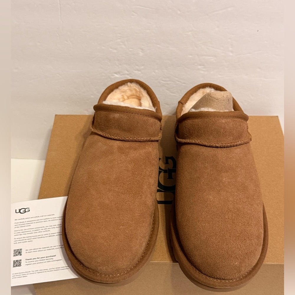 NIB !!UGG Women’s Classic Slipper Chestnut SZ 8